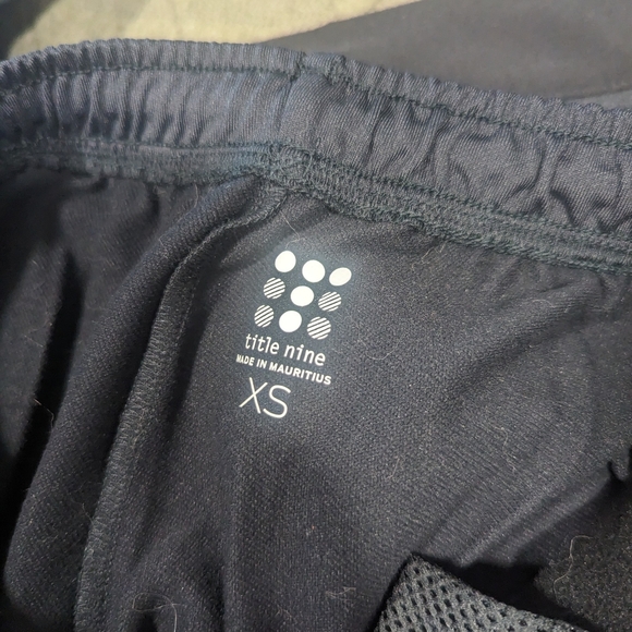 NWT Title Nine Cold Killer 2.0 pants | Black XS Short - Picture 4 of 5